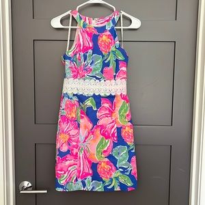 Lilly Pulitzer halter neckline shift dress size 00.
